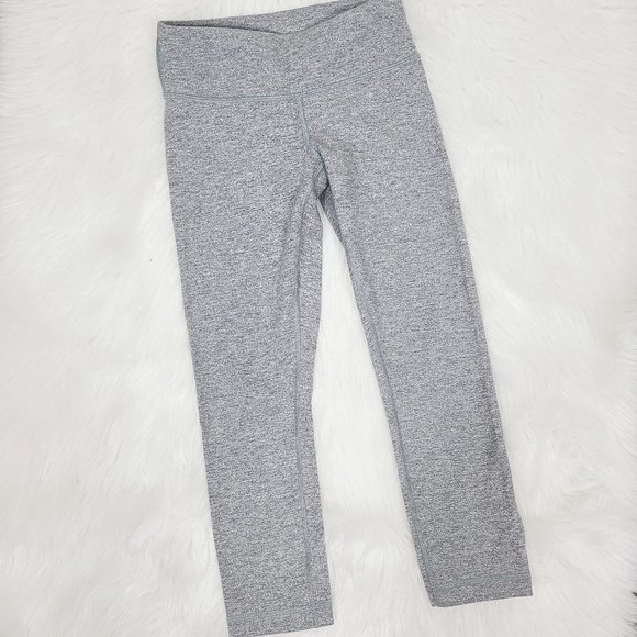 lululemon athletica Pants - Lululemon Heather Gray Cropped Leggings